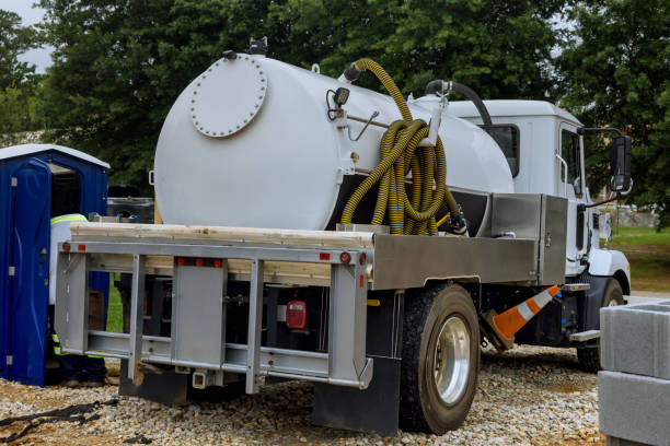 Portable Toilet Options We Offer in Saddle Rock, NY
